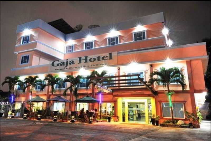 Gaja Hotel Пеканбару Екстер'єр фото