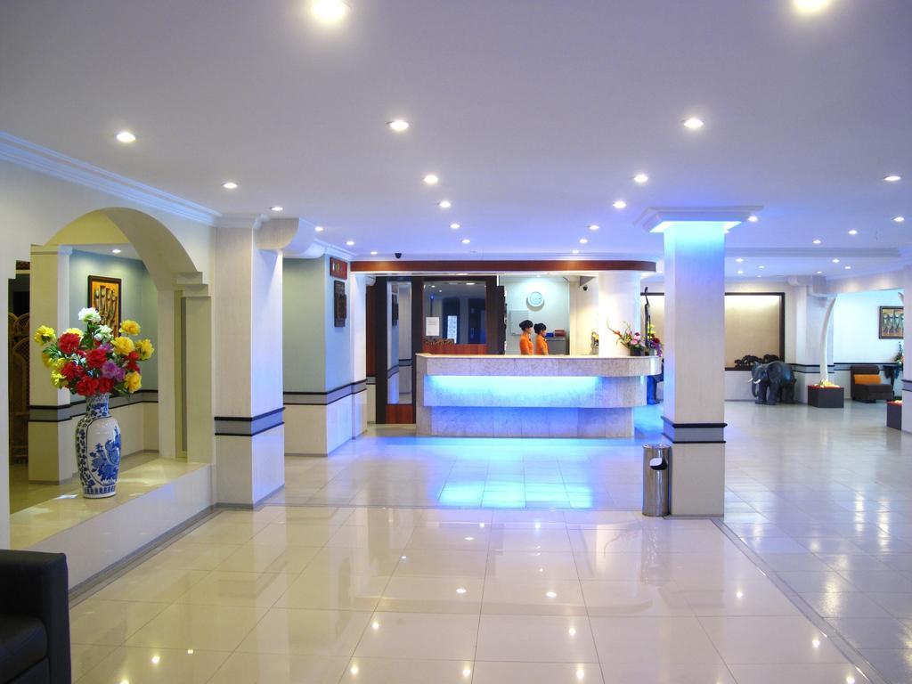Gaja Hotel Пеканбару Екстер'єр фото