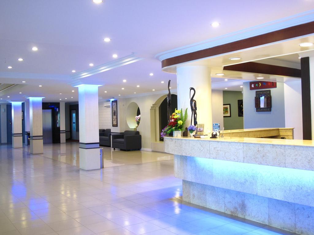 Gaja Hotel Пеканбару Екстер'єр фото