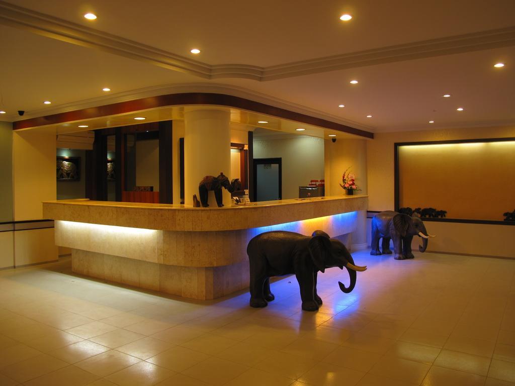 Gaja Hotel Пеканбару Екстер'єр фото
